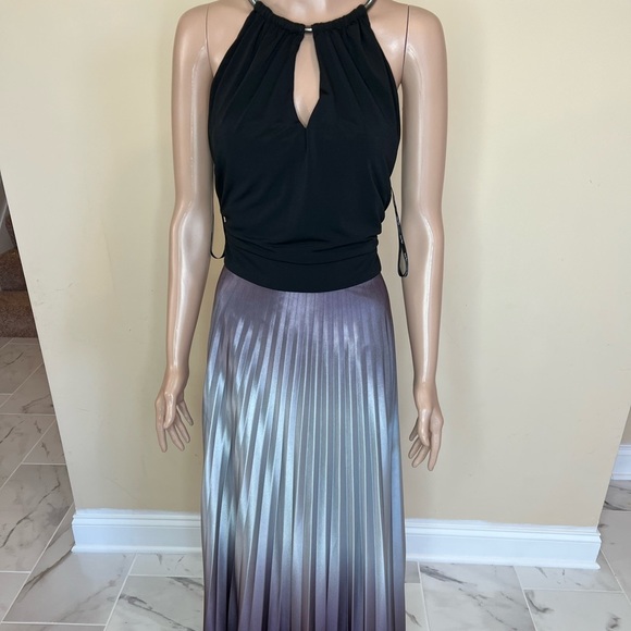 𝅺CITY CHIC Pleated Ombre Maxi Dress black/grey - Picture 7 of 12